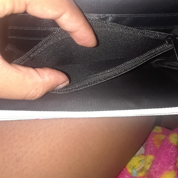 Wallet - Picture 4 of 4